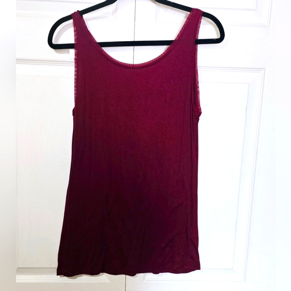 LOFT Women's Size Medium Cranberry Jewel Neck Stretchy Flowy Tank Top - Picture 2 of 2